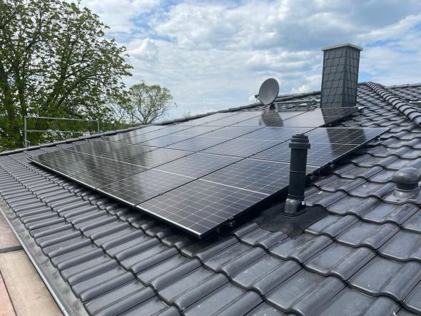 Aufdach Photovoltaik Anlage
